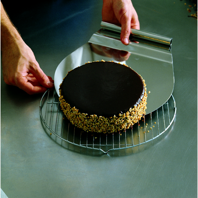 Kovová podložka na zvýhanie múčnikov/tort 33x28 cm - TS1 | MARTELLATO, Cake Lifter